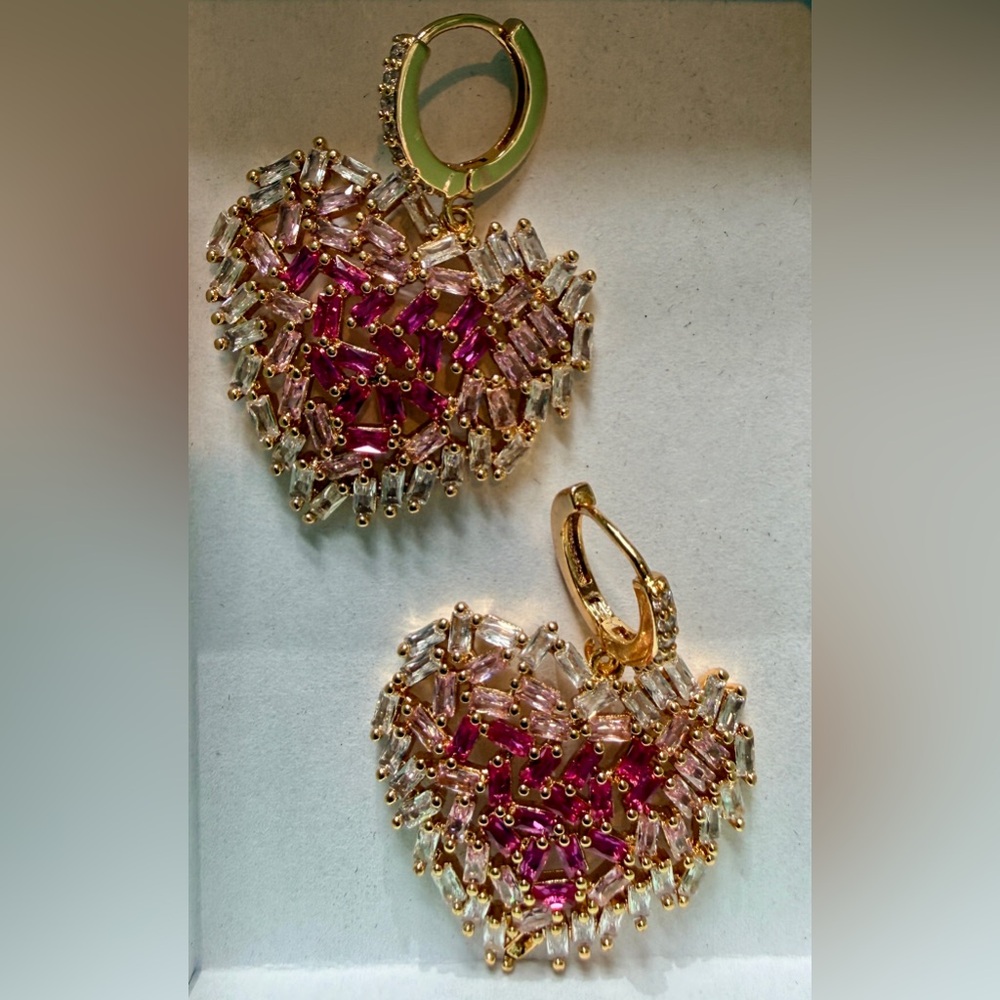 Elegant Gold and Pink Heart Earrings